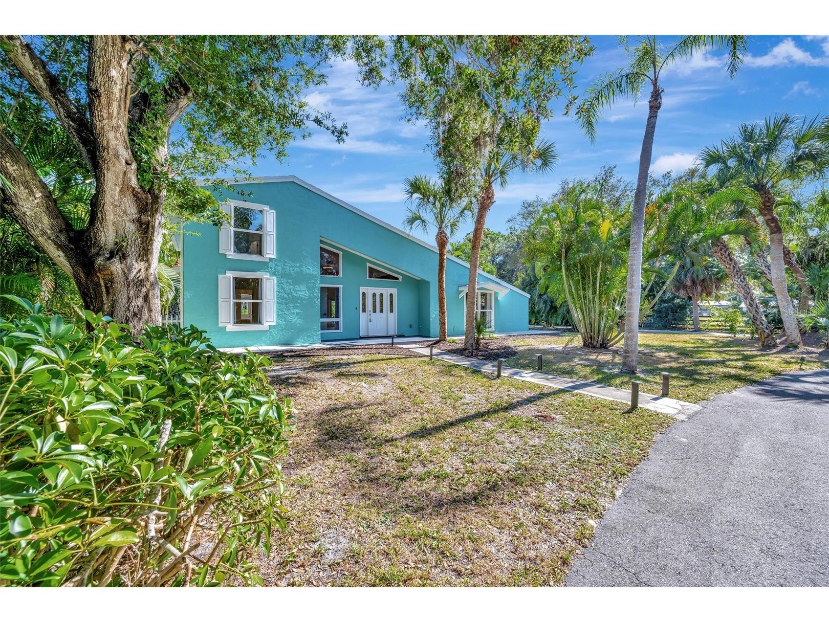 403 Longbow Trail Osprey FL 34229 A4672081 image3