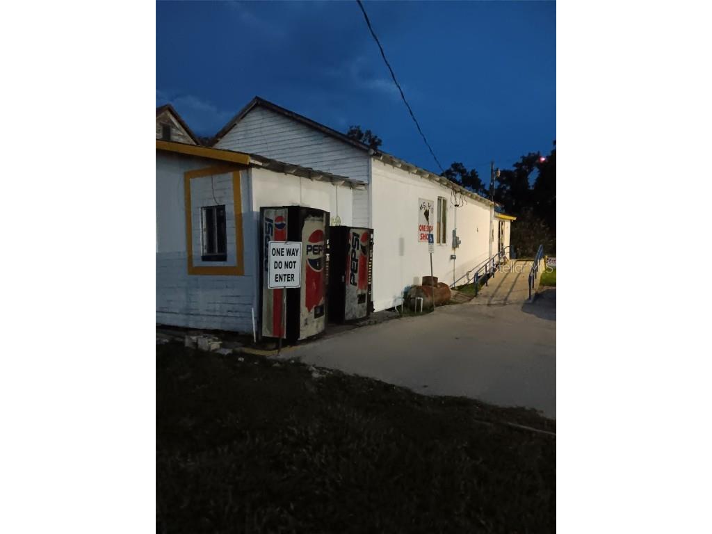 403 Mcgee Street NE Live Oak FL 32064 TB8414452 image1