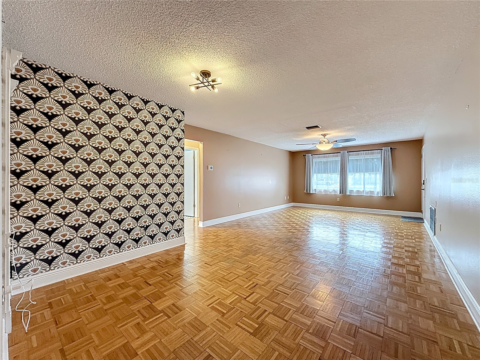 403 Mindy Drive Largo FL 33771 TB8491966 image4