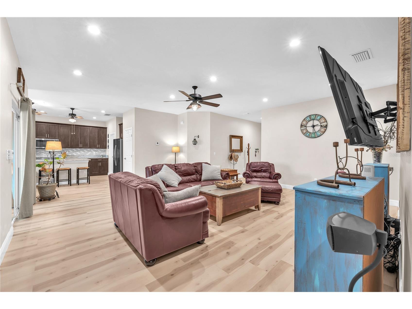 403 Morningside Drive Valrico FL 33594 TB8489825 image9