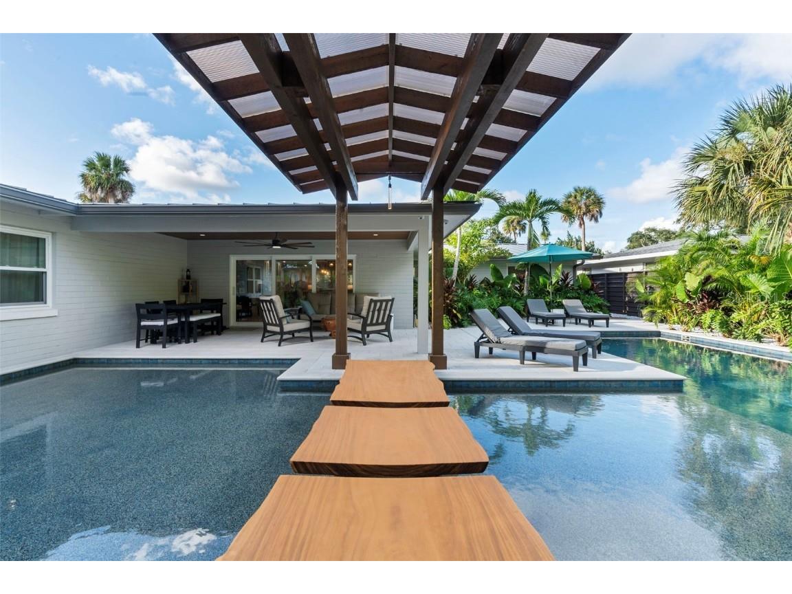 403 Ocean Avenue New Smyrna Beach FL 32169 NS1084596 image1