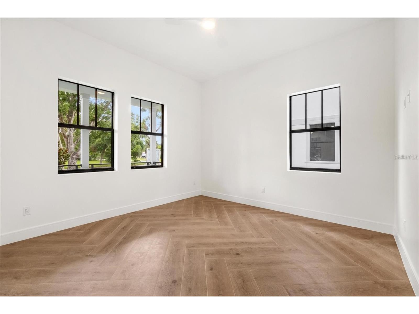 403 Park Blvd Oldsmar FL 34677 TB8525857 image3