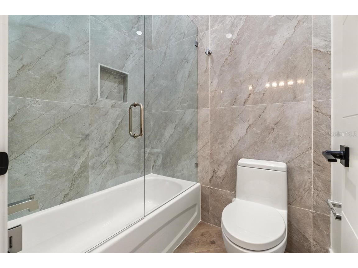 403 Park Boulevard Oldsmar FL 34677 TB8420240 image13