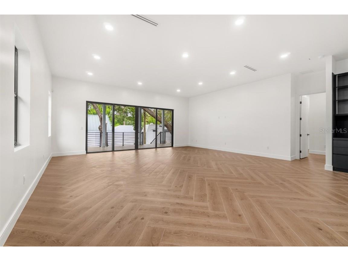 403 Park Boulevard Oldsmar FL 34677 TB8420240 image2