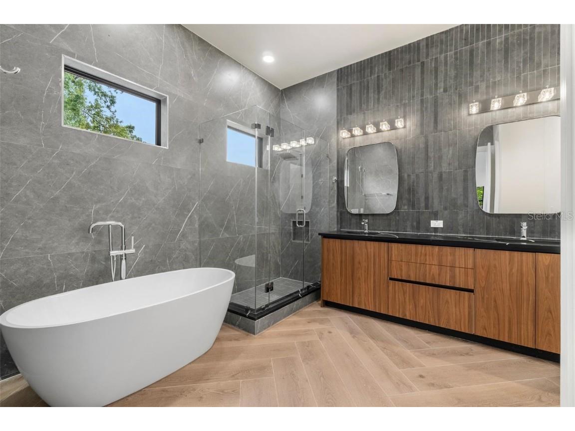 403 Park Boulevard Oldsmar FL 34677 TB8420240 image8