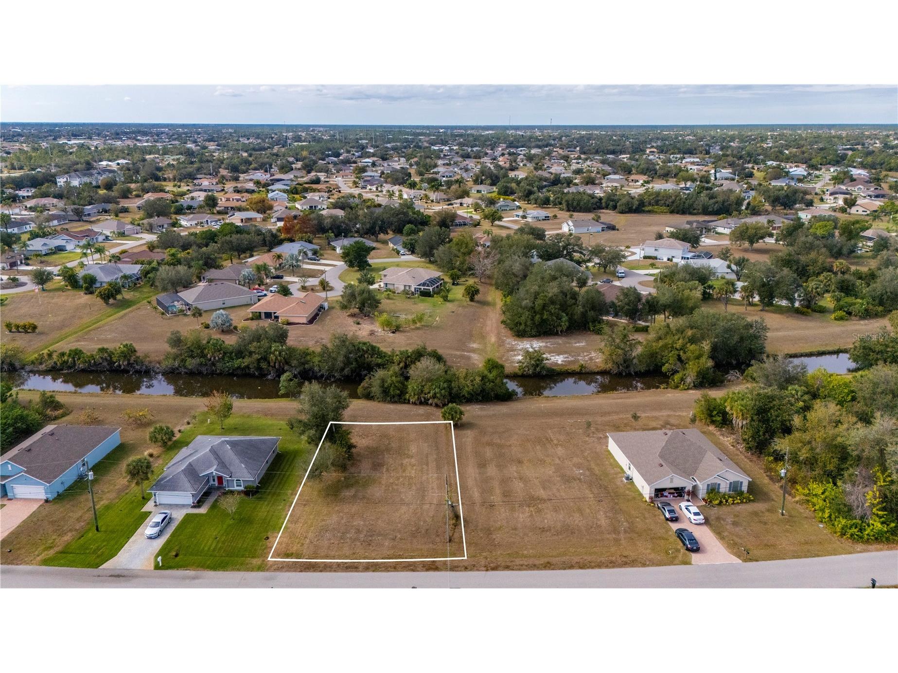 403 San Cristobal Avenue Punta Gorda FL 33983 C7520232 image2