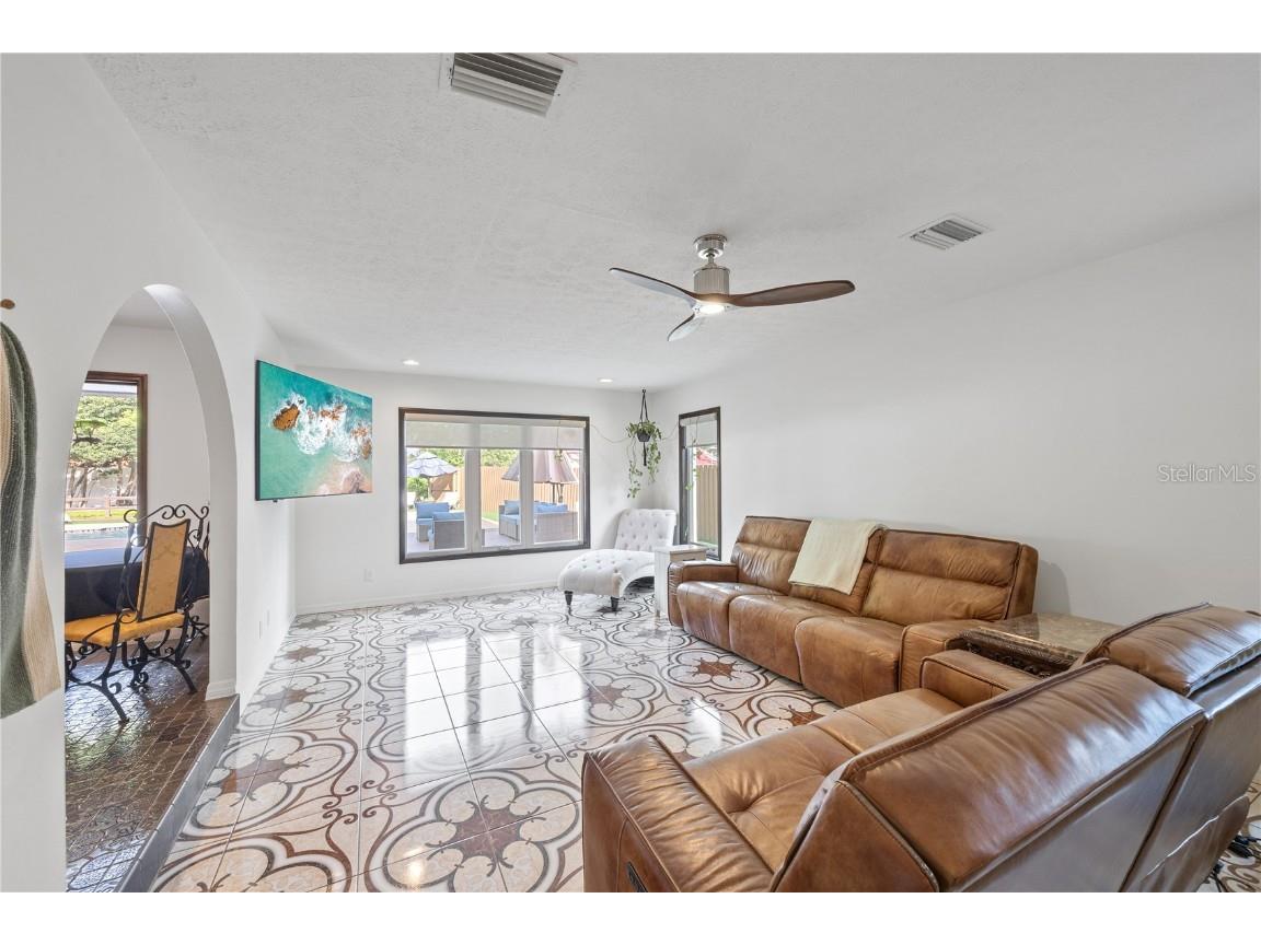 403 Weeburn Road Temple Terrace FL 33617 TB8423568 image18