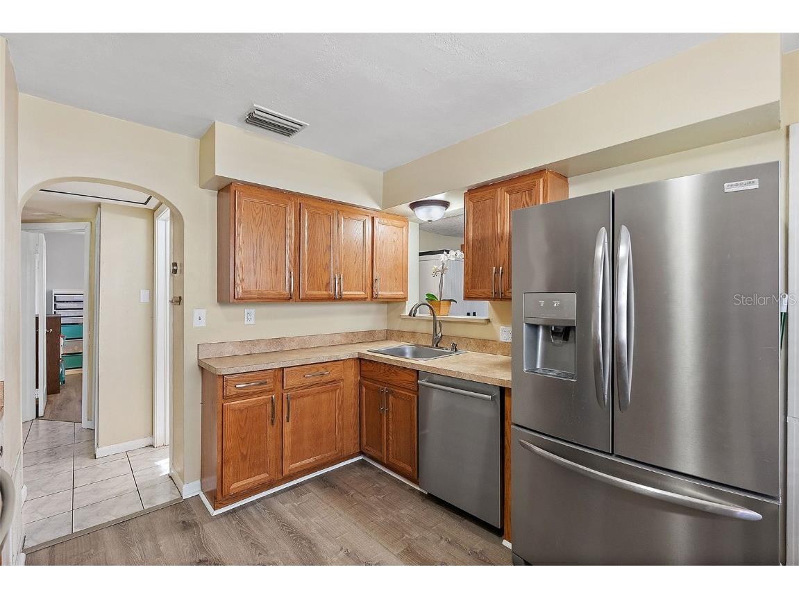 4030 3rd Avenue N Saint Petersburg FL 33713 TB8446728 image7