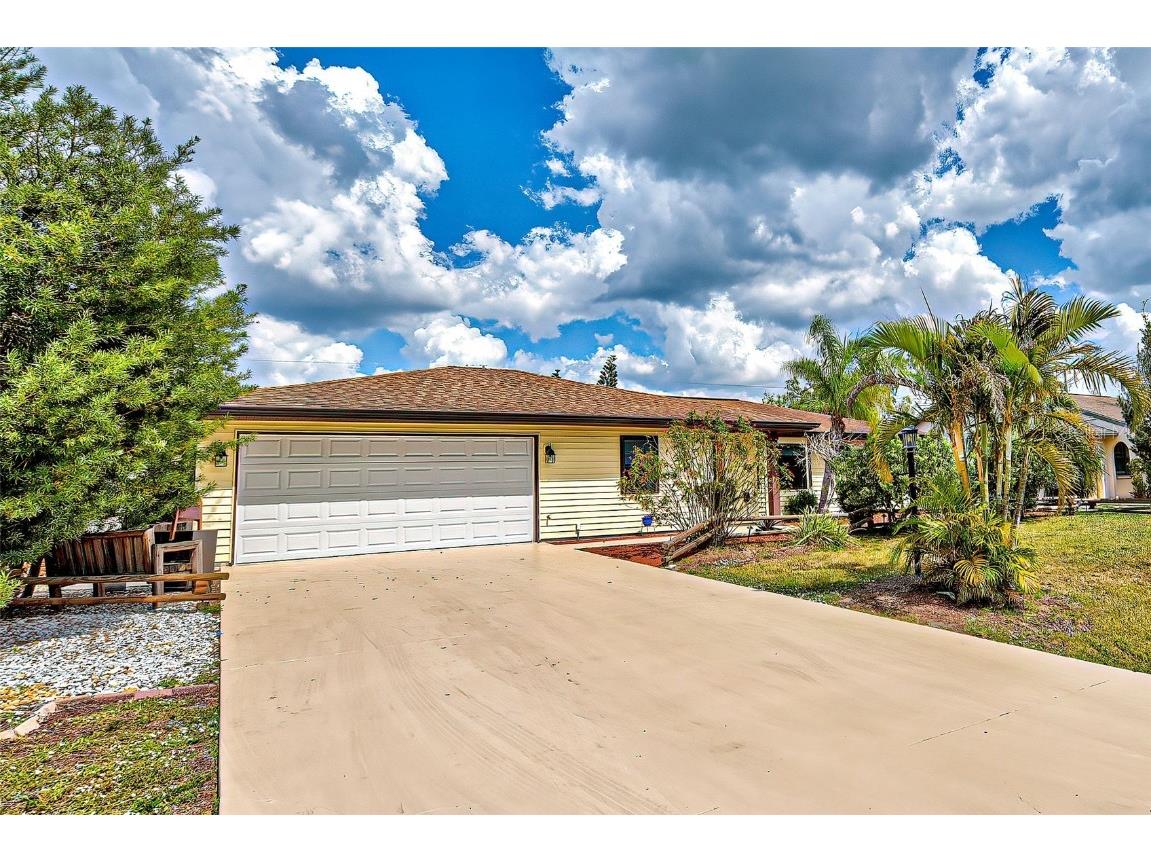 4030 Barbary Lane North Port FL 34287 A4562890 image1