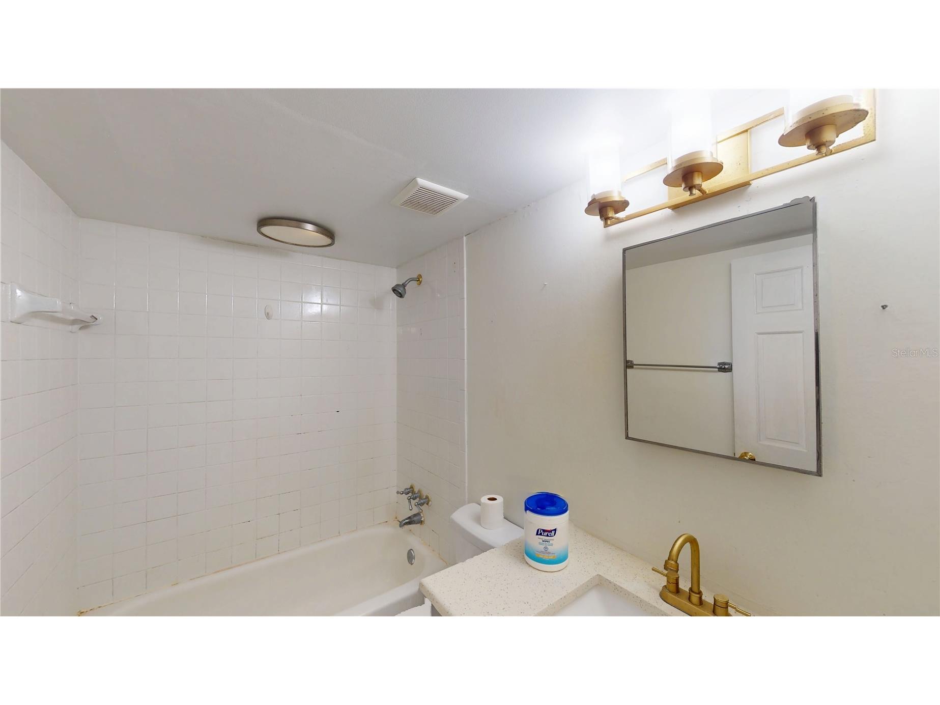 4030 Cortez Drive #B Tampa FL 33614 TB8527630 image5