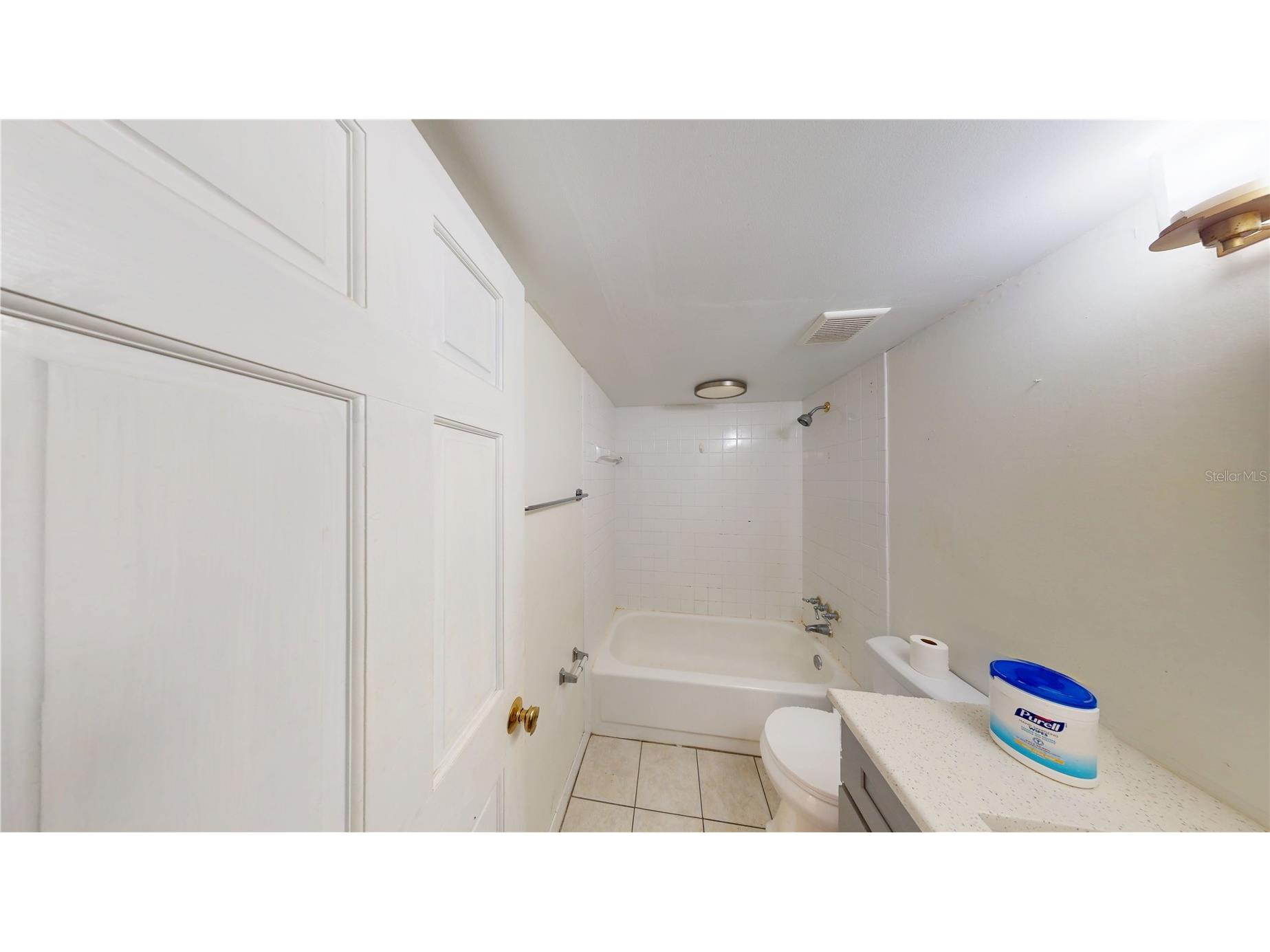 4030 Cortez Drive #B Tampa FL 33614 TB8527630 image6