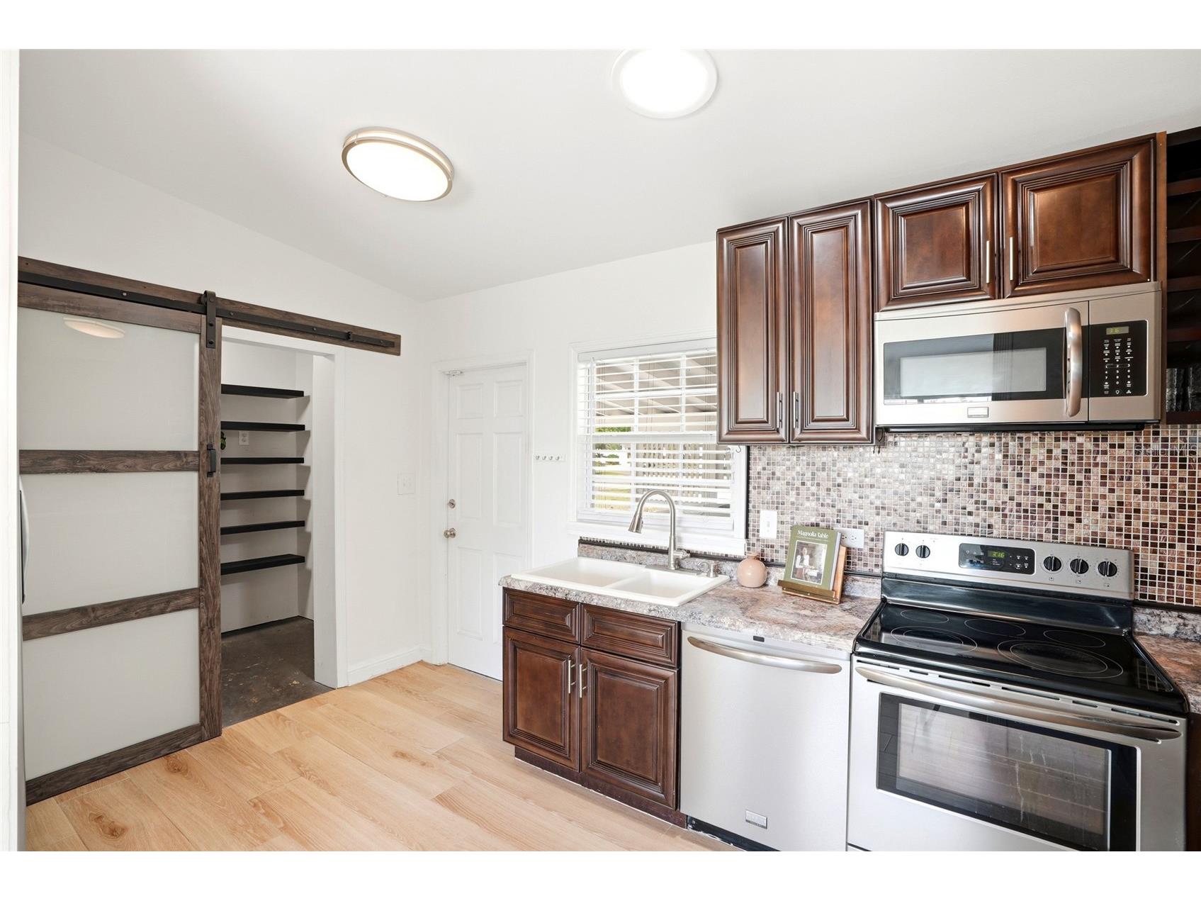 4030 Marlin Drive SE Saint Petersburg FL 33705 TB8516912 image11