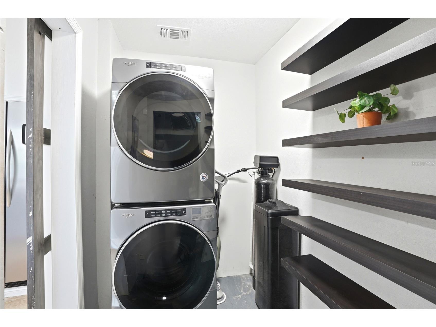 4030 Marlin Drive SE Saint Petersburg FL 33705 TB8516912 image12