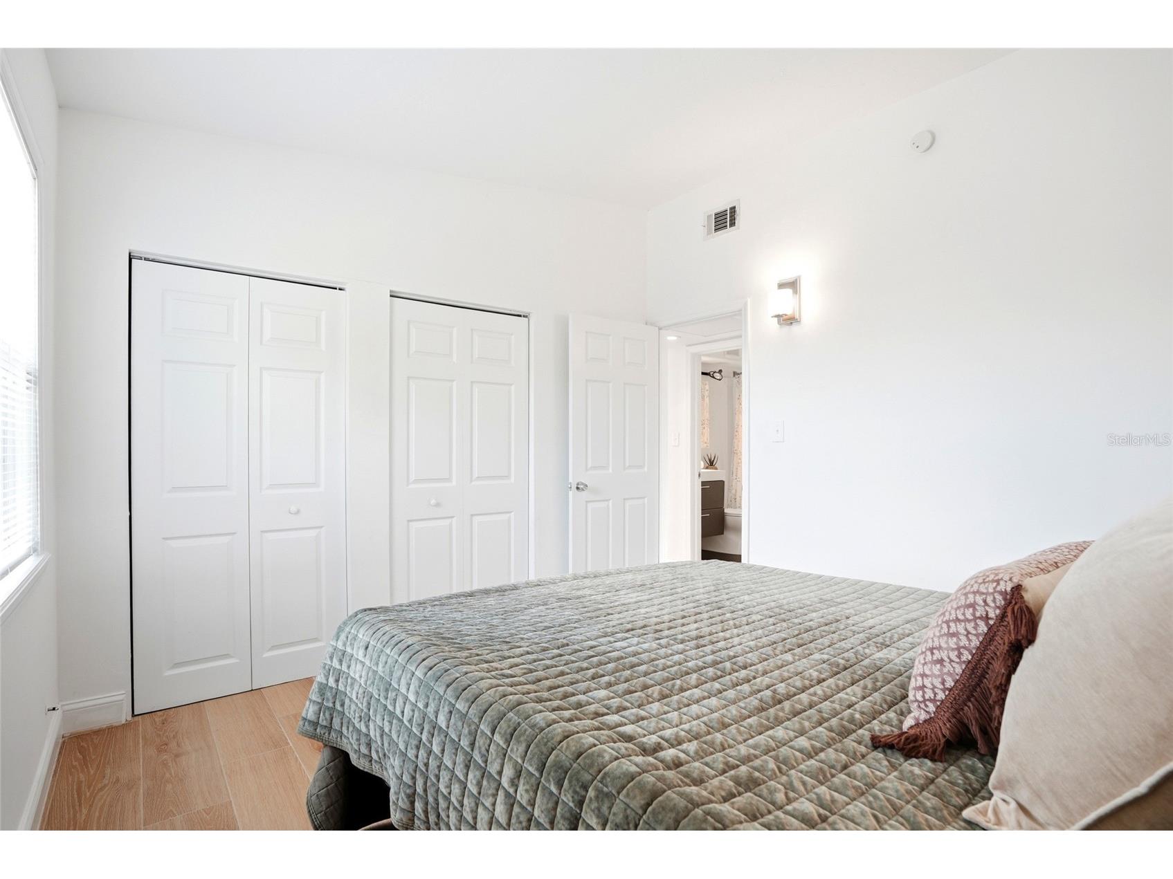 4030 Marlin Drive SE Saint Petersburg FL 33705 TB8516912 image14