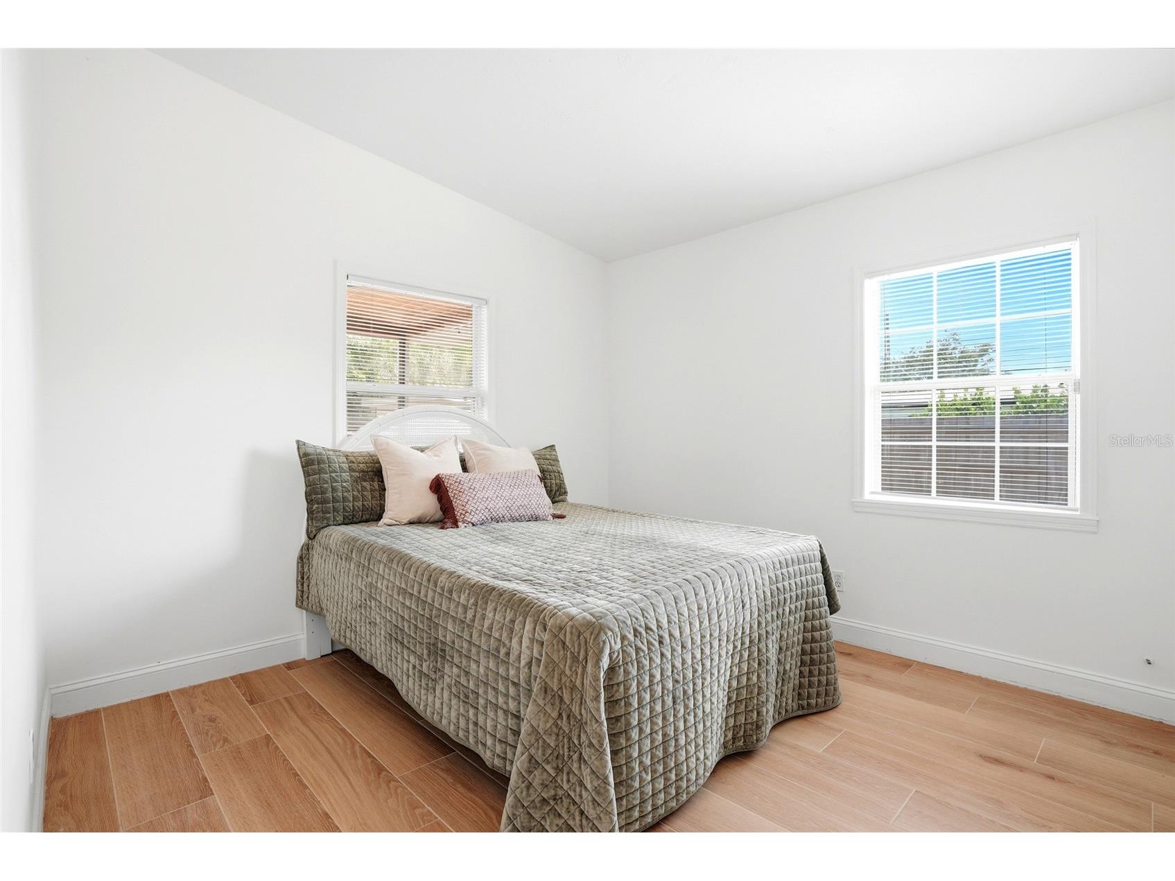 4030 Marlin Drive SE Saint Petersburg FL 33705 TB8516912 image15
