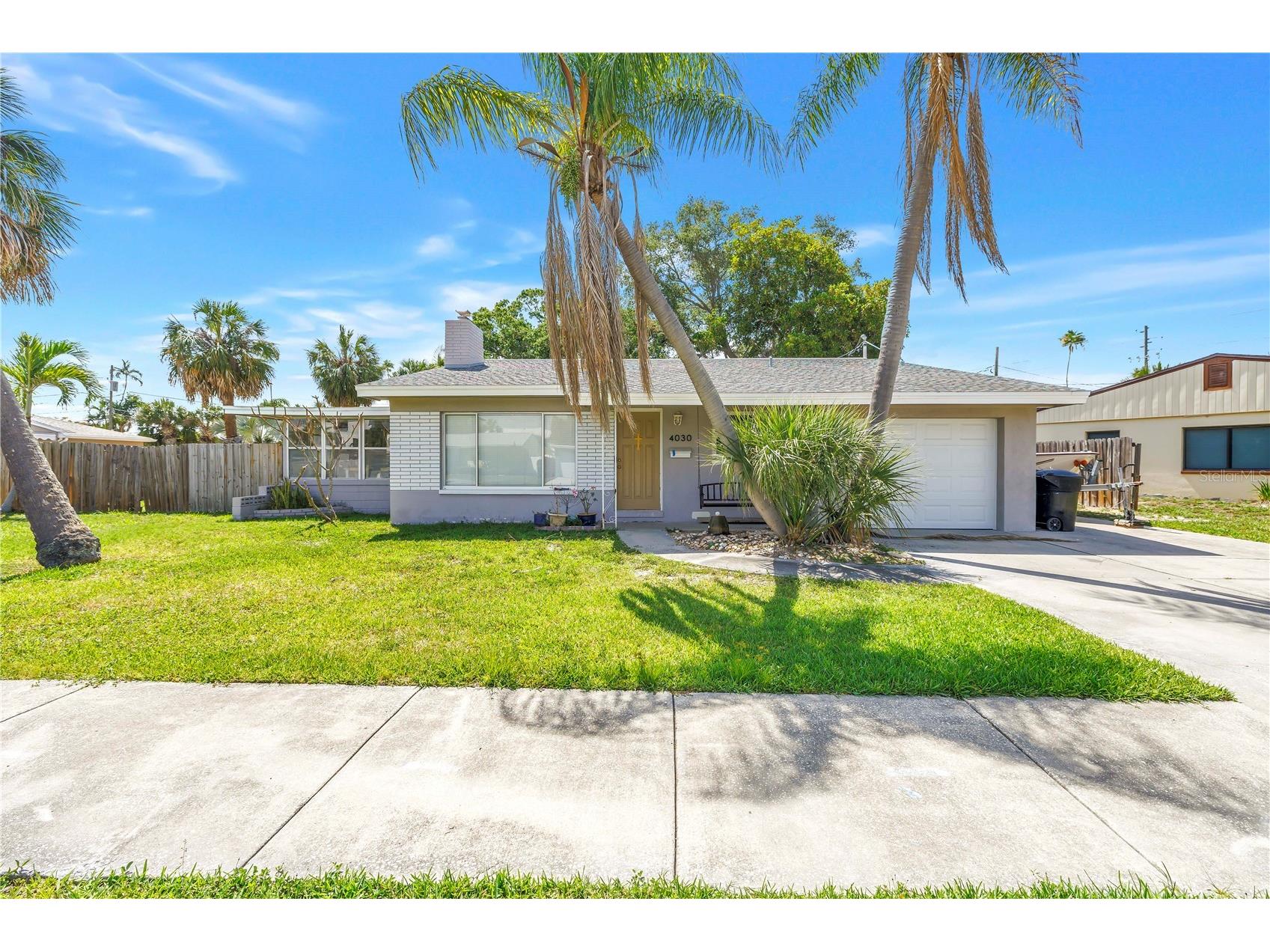 4030 Overlook Drive NE Saint Petersburg FL 33703 TB8515571 image2