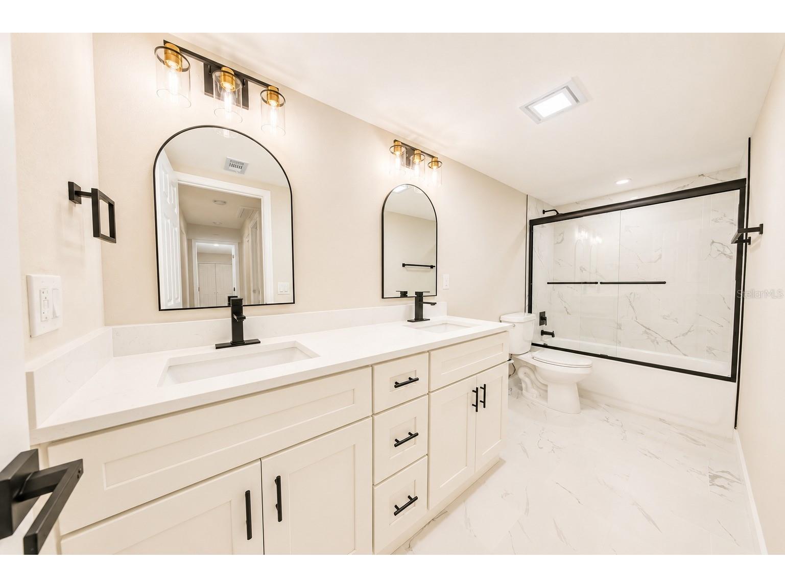 4030 Shannon Brown Drive Orlando FL 32808 O6427730 image12