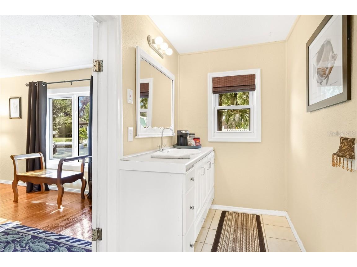 4030 Worcester Road Sarasota FL 34231 A4673318 image23