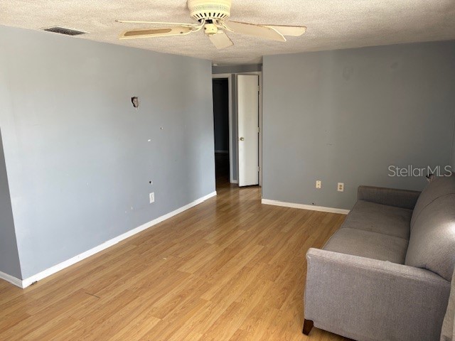 4031 Chesswood Drive Holiday FL 34691 TB8371399 image4