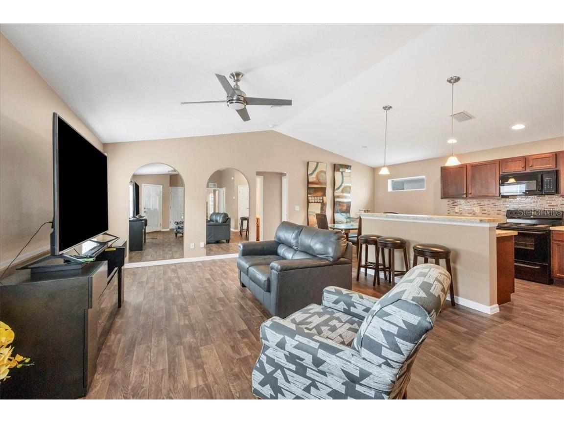 4032 11th Street E Bradenton FL 34208 A4668103 image8