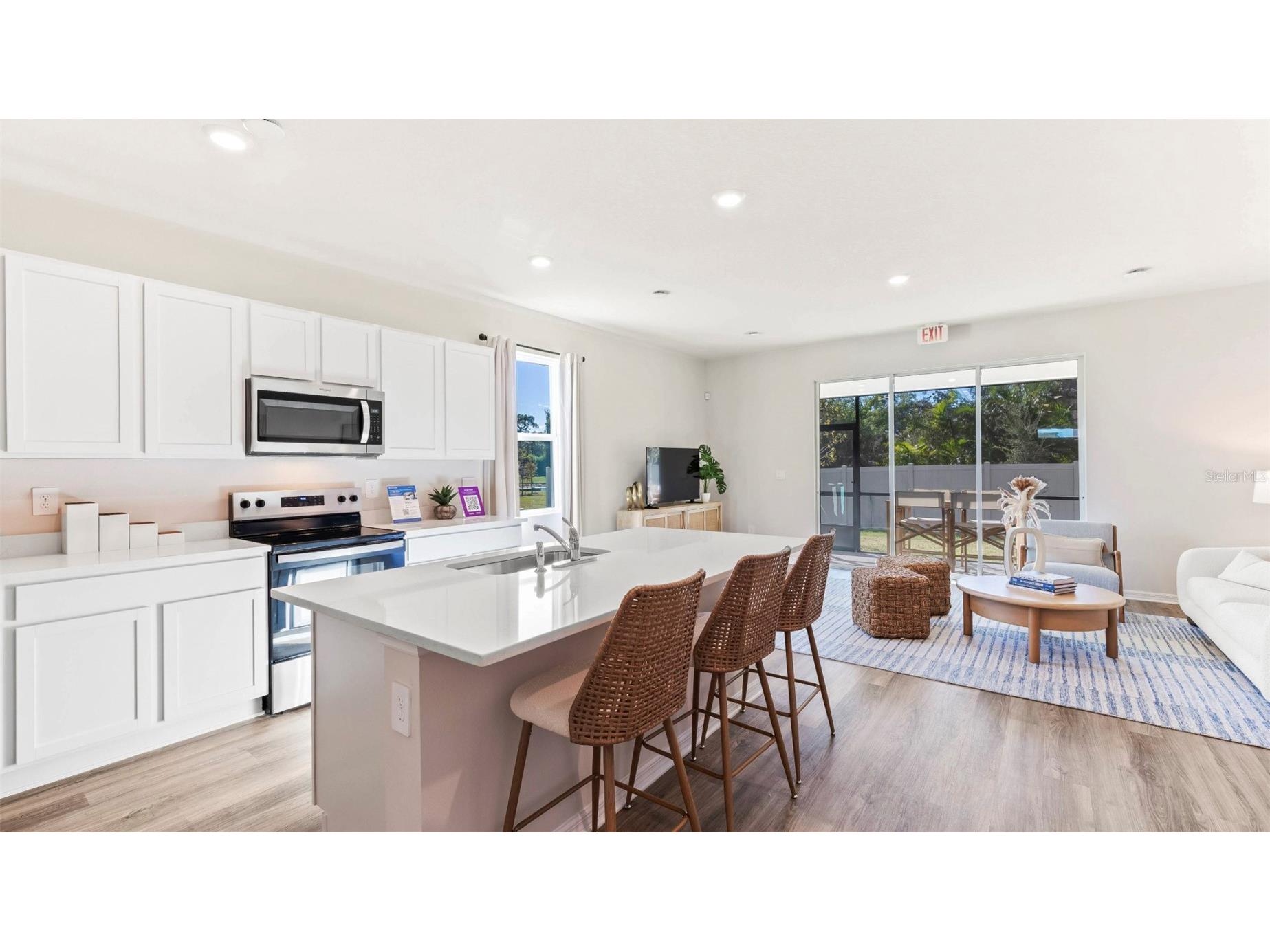 4032 Gold Dust Lane Sarasota FL 34243 A4684718 image7