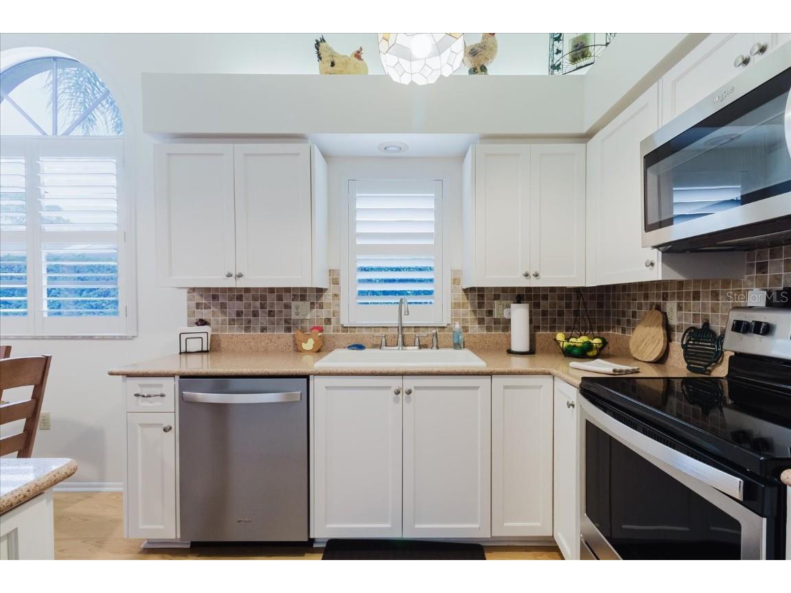 4032 Salem Square Court Palm Harbor FL 34685 TB8384403 image13