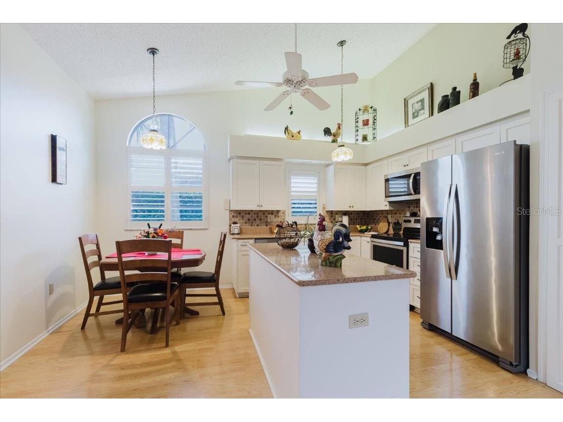 4032 Salem Square Court Palm Harbor FL 34685 TB8384403 image16