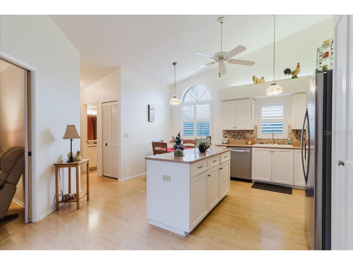 4032 Salem Square Court Palm Harbor FL 34685 TB8384403 image17