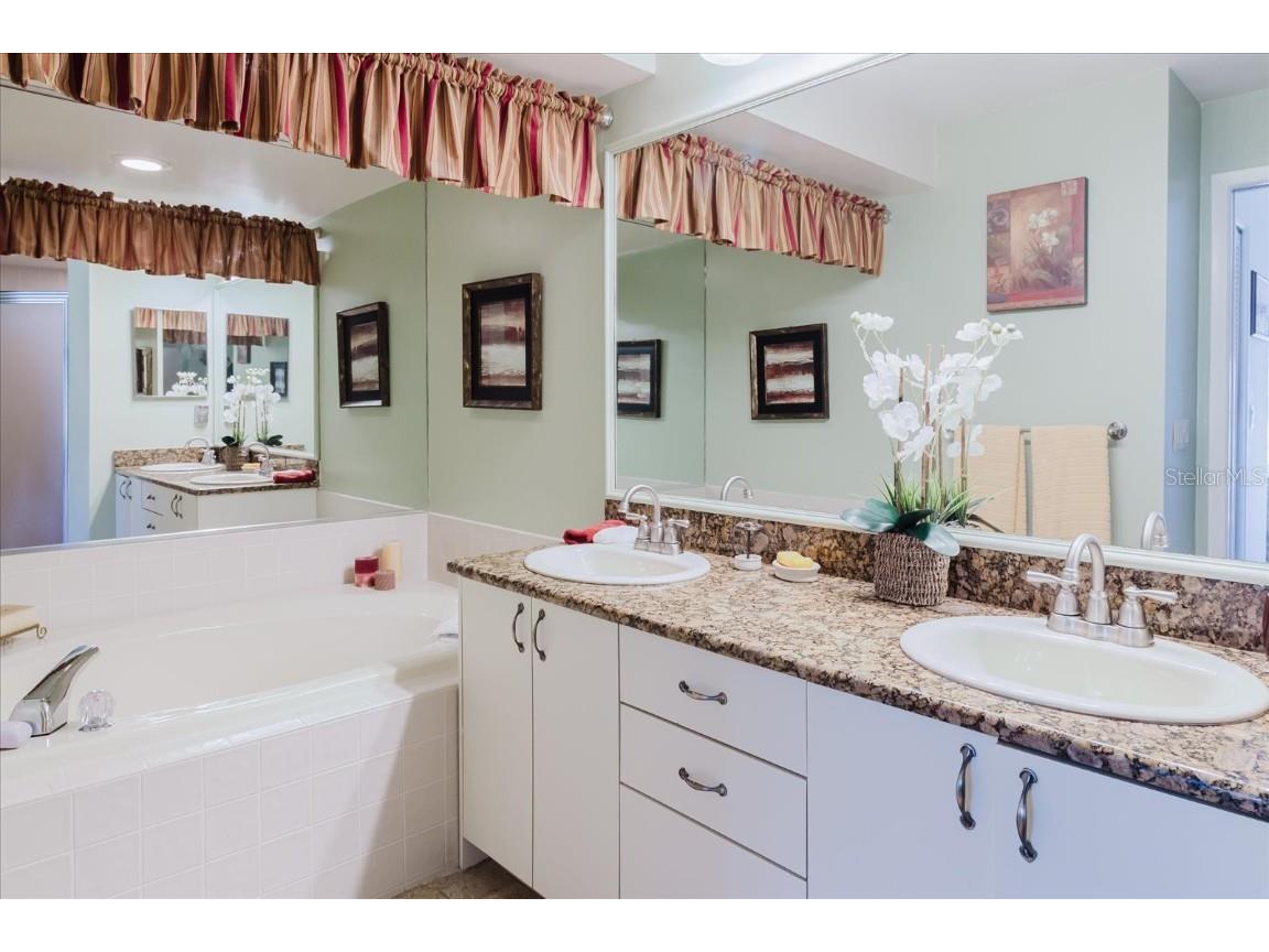 4032 Salem Square Court Palm Harbor FL 34685 TB8384403 image40