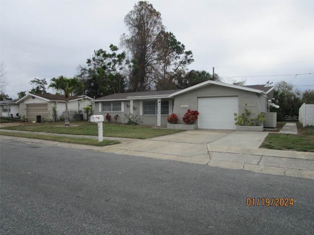 4032 Westwood Drive Holiday FL 34691 W7861299 image1