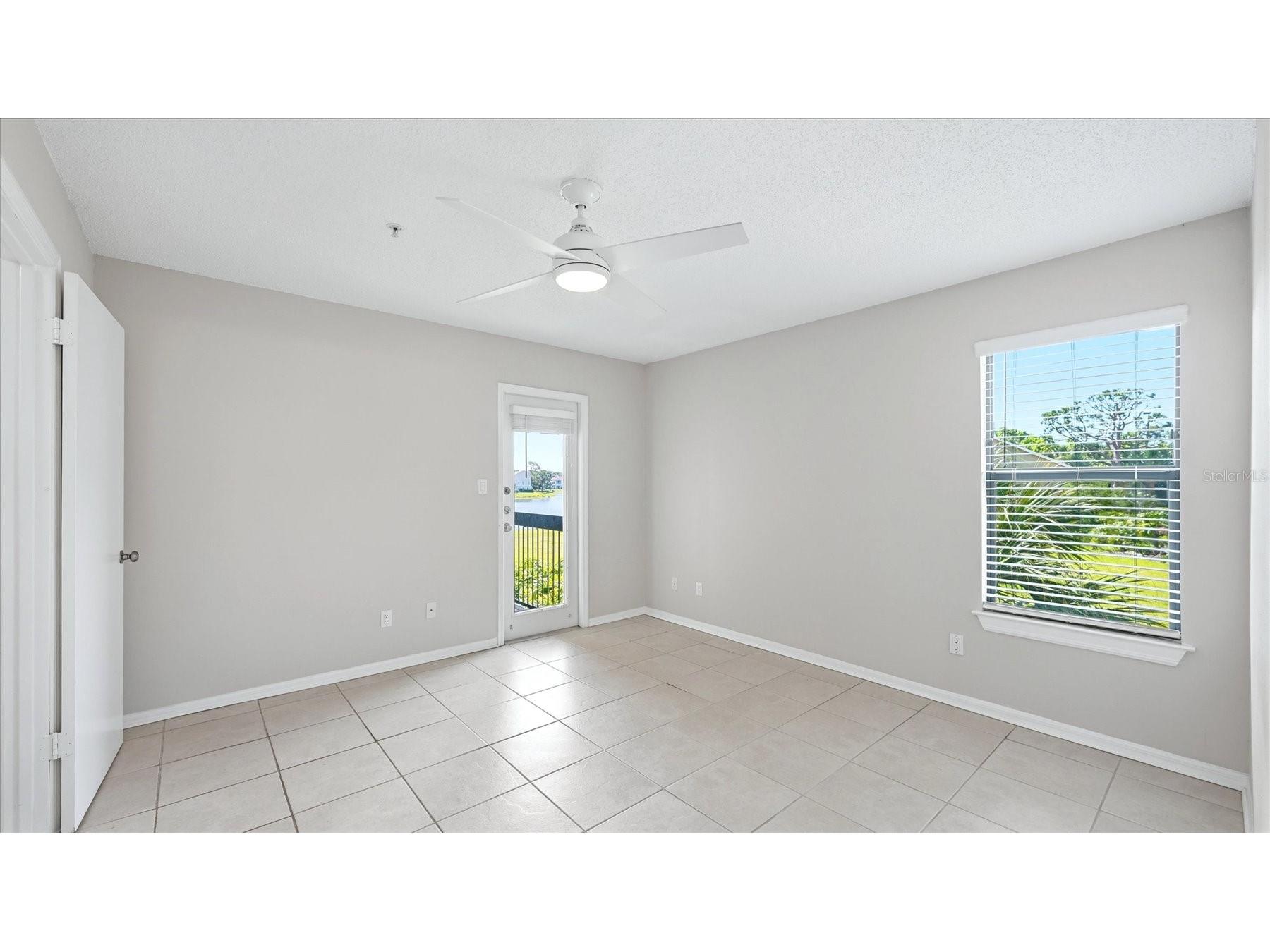 4033 Crockers Lake Boulevard #28 Sarasota FL 34238 A4691779 image15