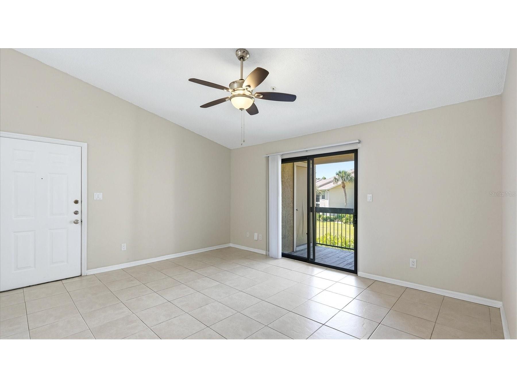 4033 Crockers Lake Boulevard #28 Sarasota FL 34238 A4691779 image6