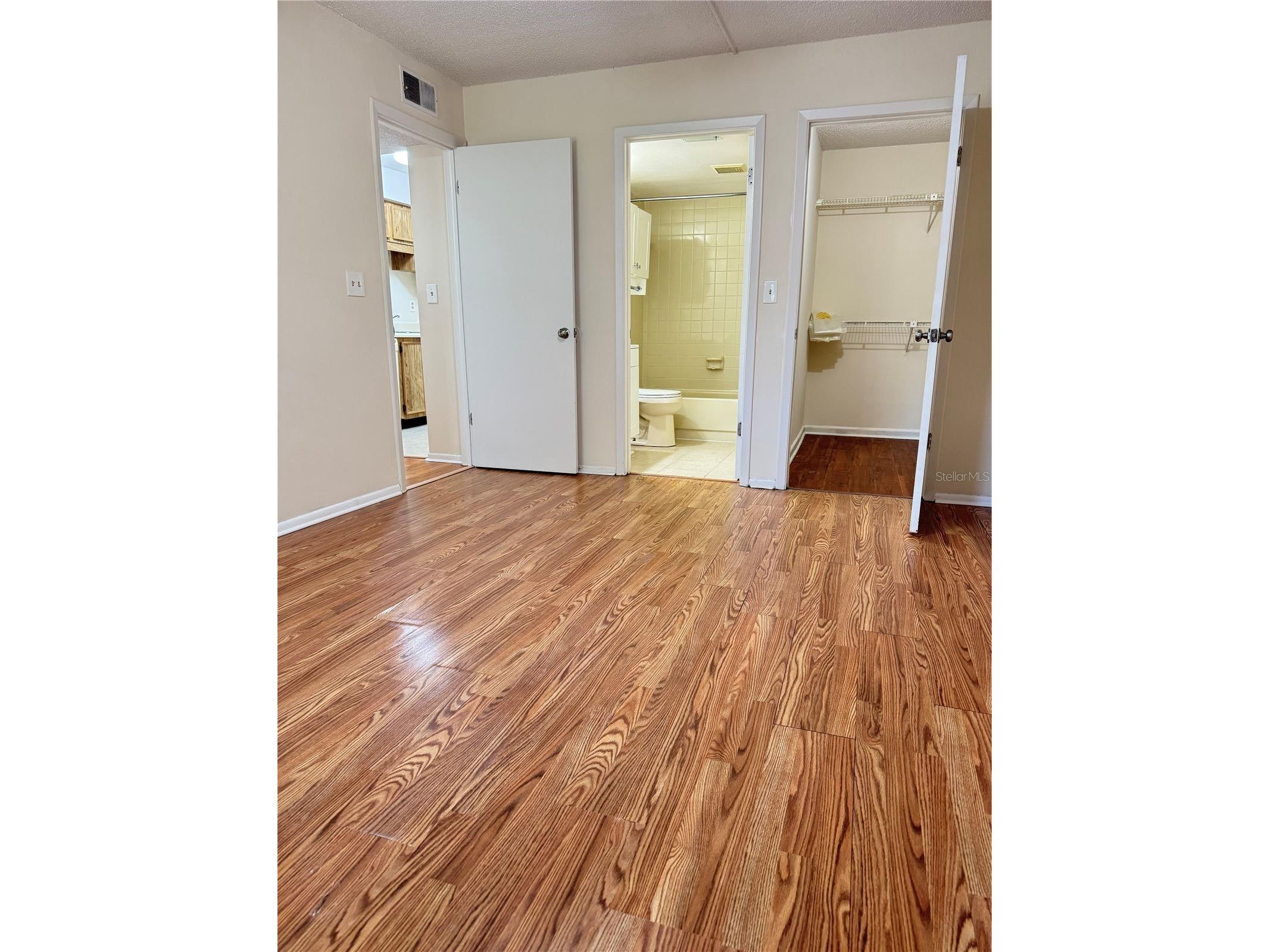 4033 Dream Oak Place #101 Tampa FL 33613 TB8508970 image38