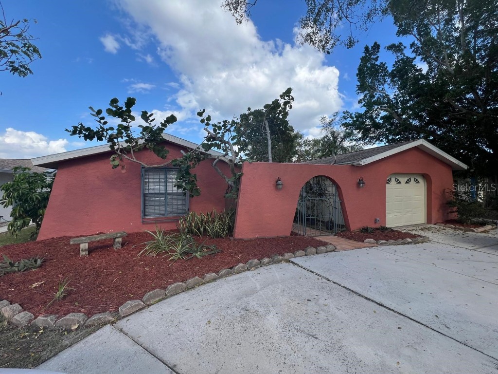 4033 Maverick Avenue Sarasota FL 34233 A4626006 image1