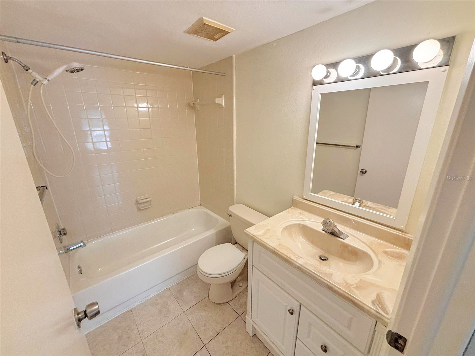 4034 Dream Oak Place #104 Tampa FL 33613 O6411690 image8