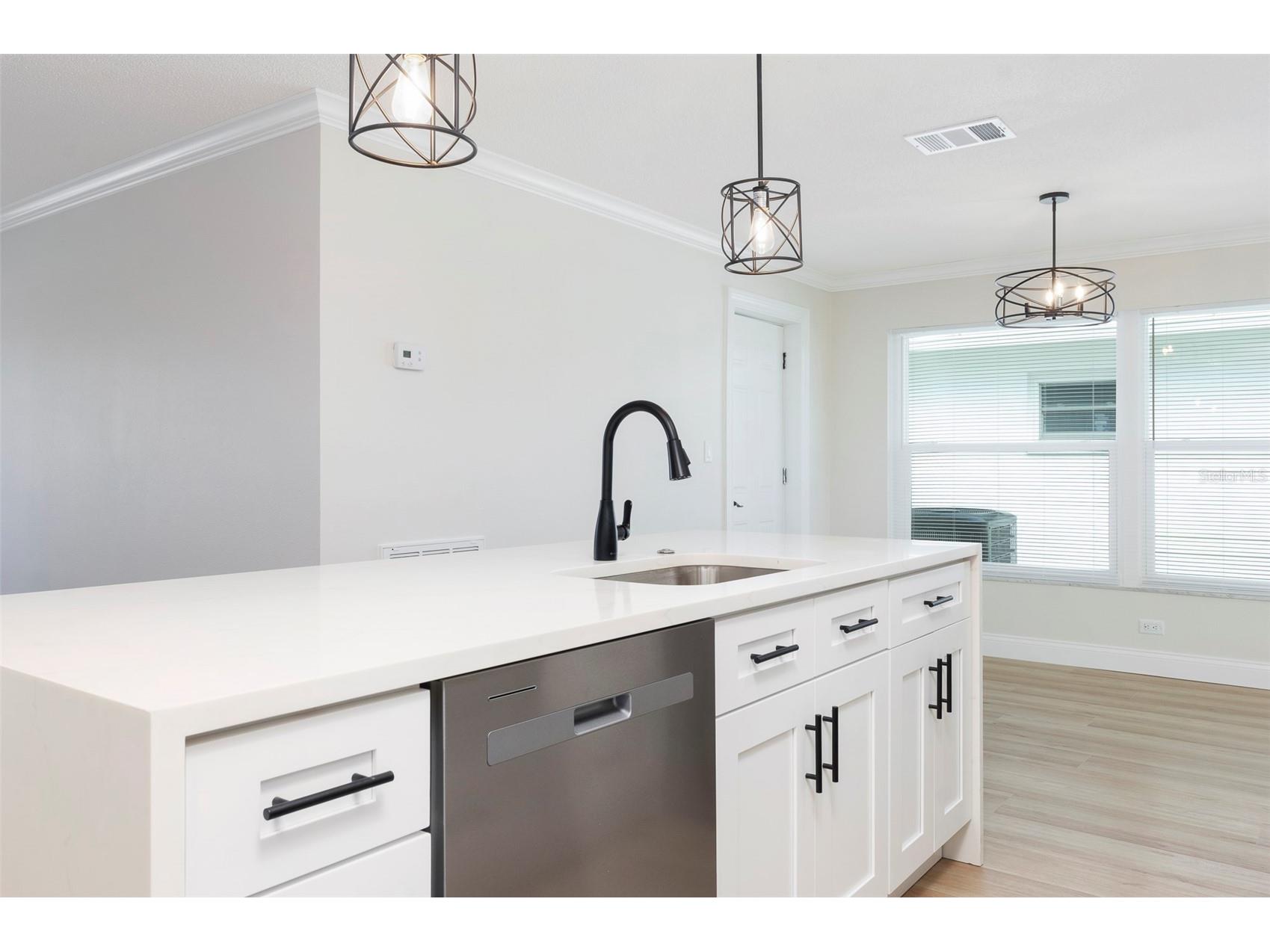 4034 Mainlands Boulevard N Pinellas Park FL 33782 TB8520075 image12