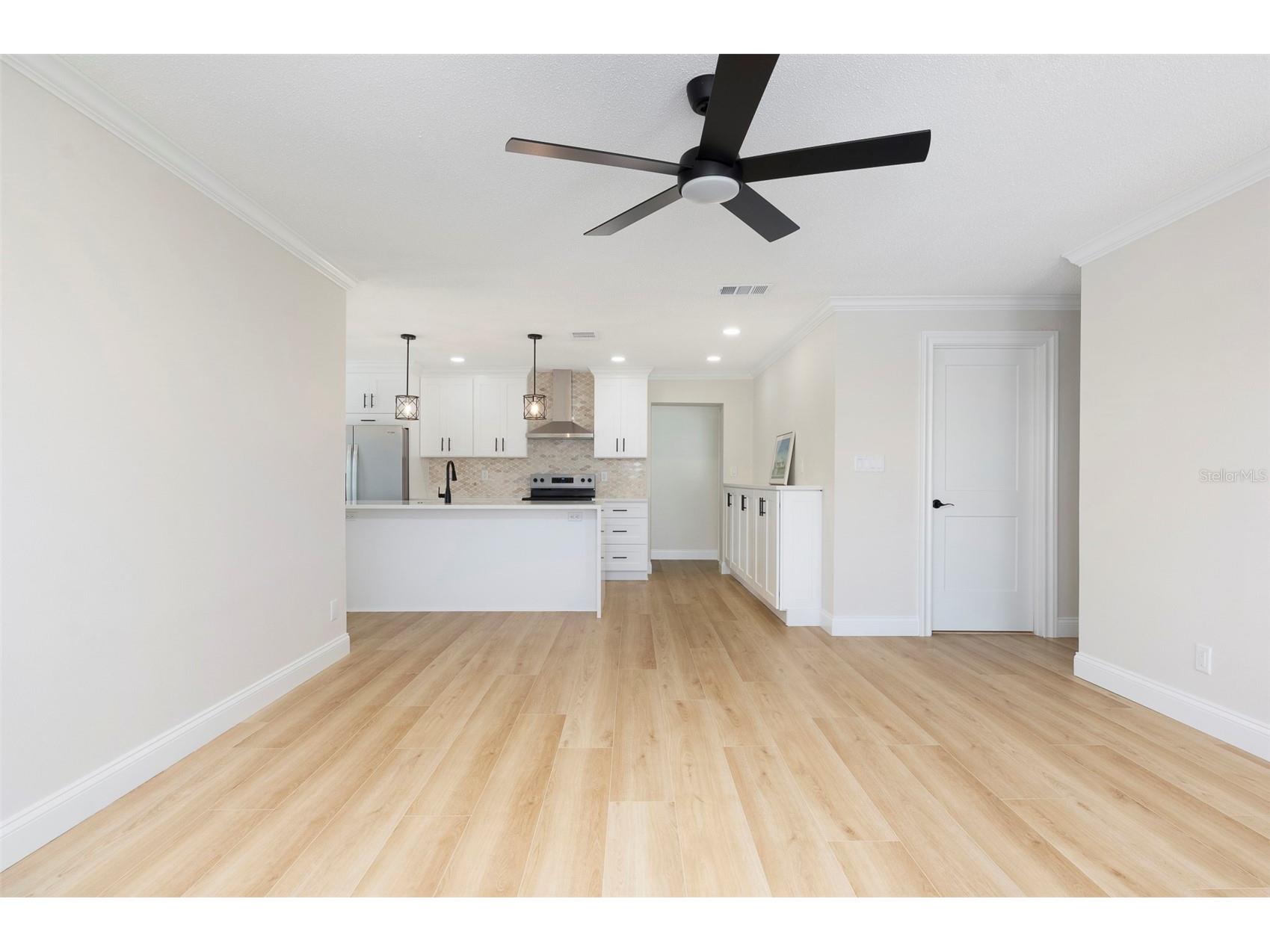 4034 Mainlands Boulevard N Pinellas Park FL 33782 TB8520075 image6