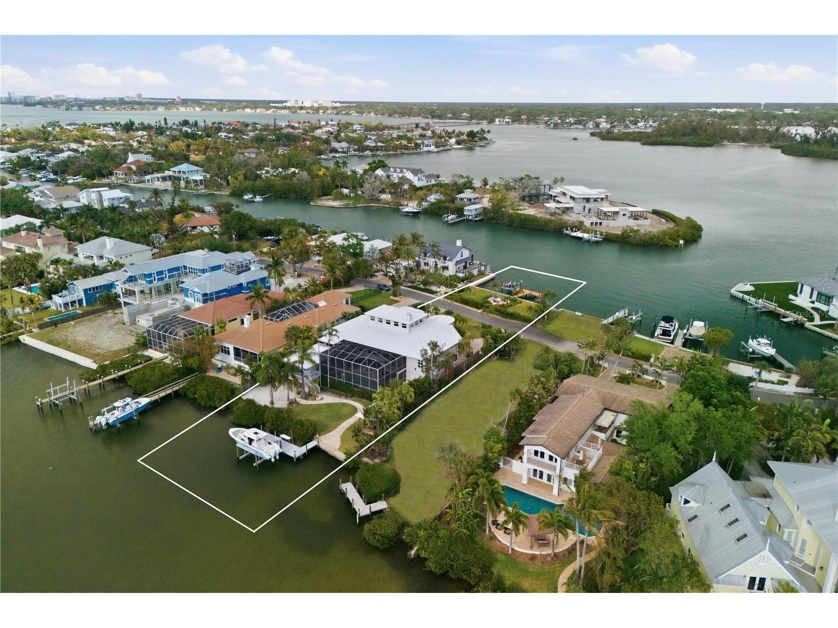 4034 Roberts Point Road Sarasota FL 34242 A4693305 image10