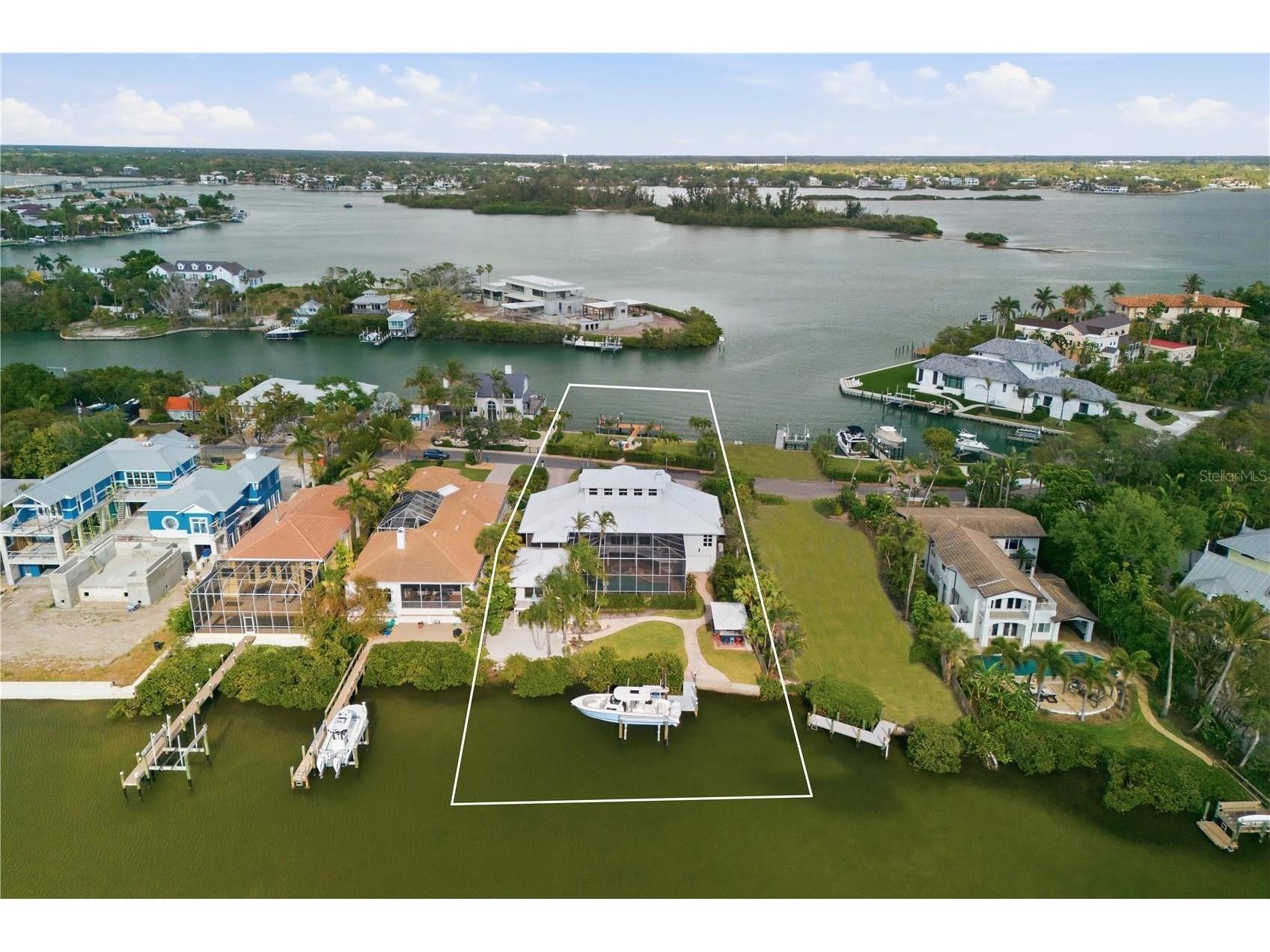 4034 Roberts Point Road Sarasota FL 34242 A4693305 image11