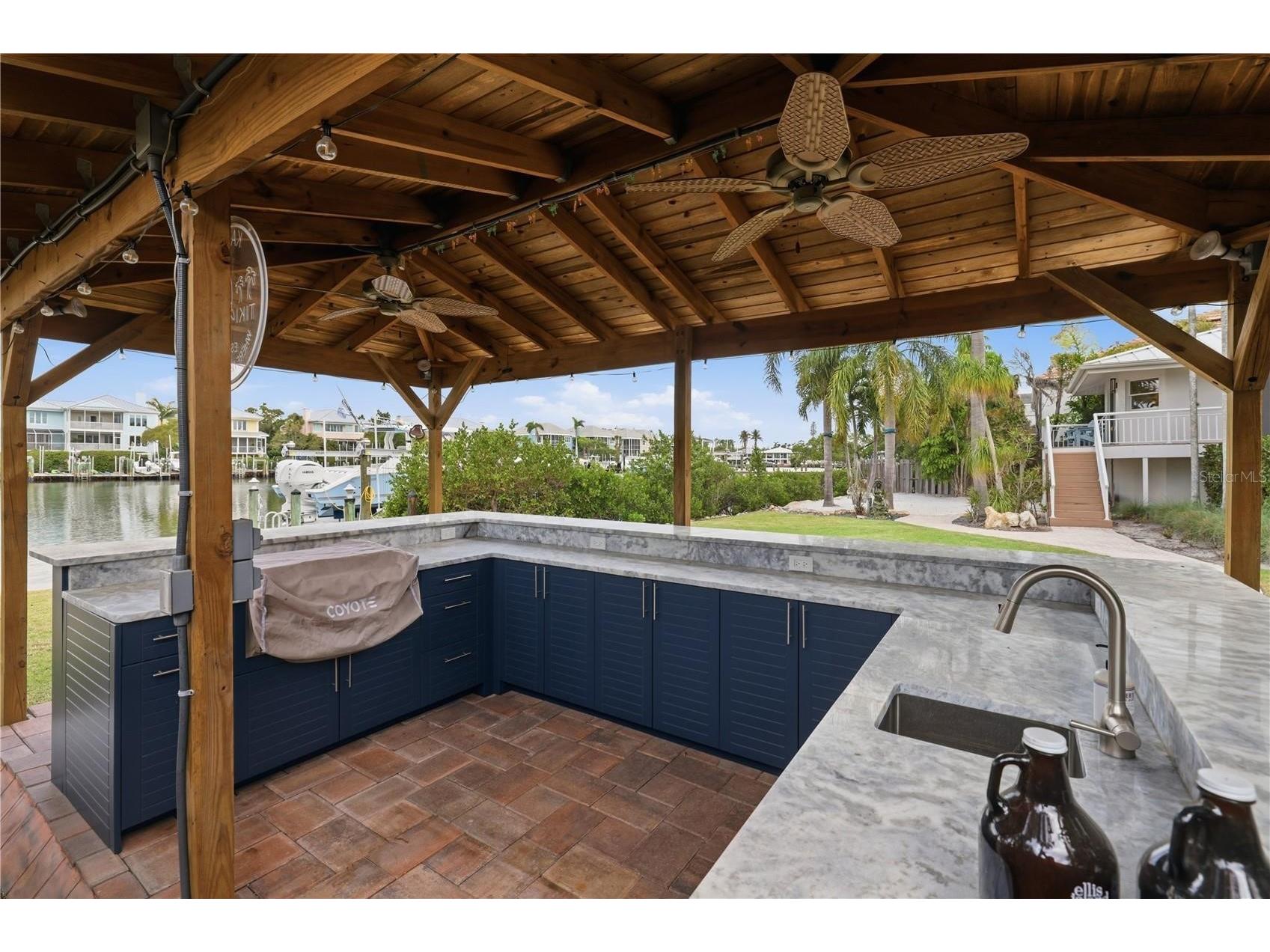 4034 Roberts Point Road Sarasota FL 34242 A4693305 image87
