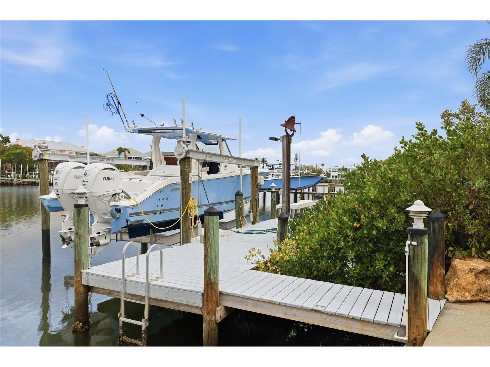 4034 Roberts Point Road Sarasota FL 34242 A4693305 image88