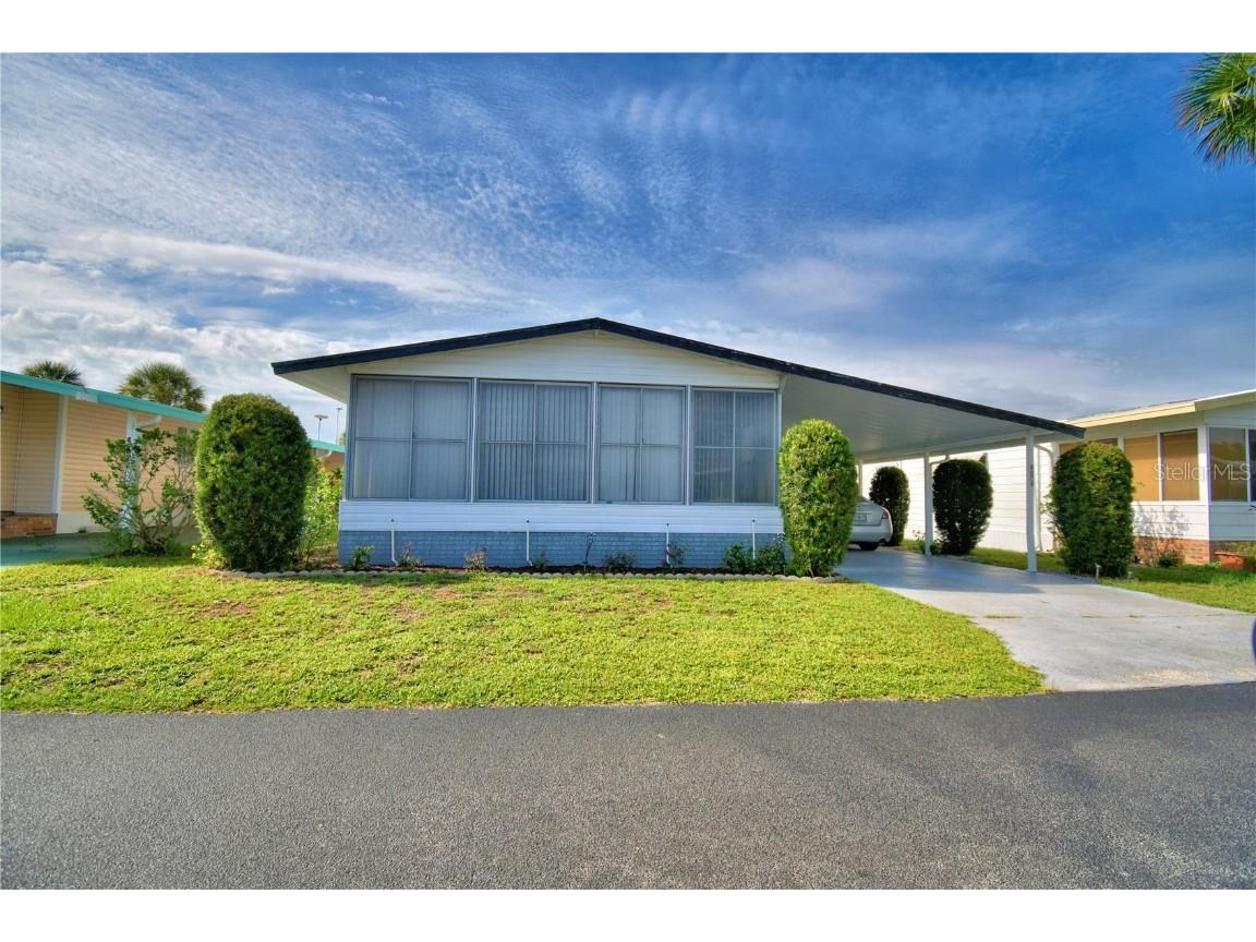 4034 Rolling Oaks Drive Winter Haven FL 33880 - Dinner Lake P4936178 image1