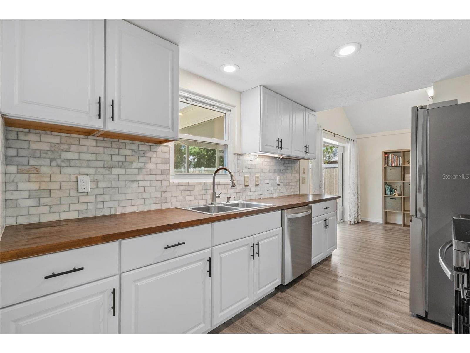 4034 S Lockwood Ridge Road Sarasota FL 34231 A4692264 image13