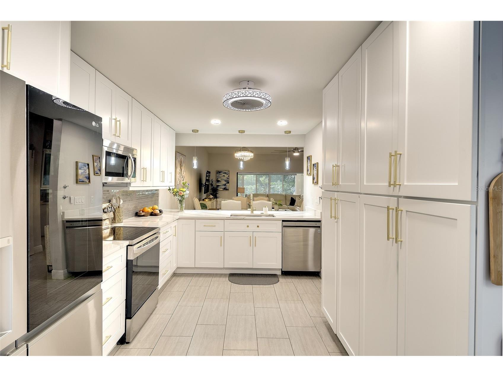 4034 Wilshire Circle E #154 Sarasota FL 34238 A4693402 image6