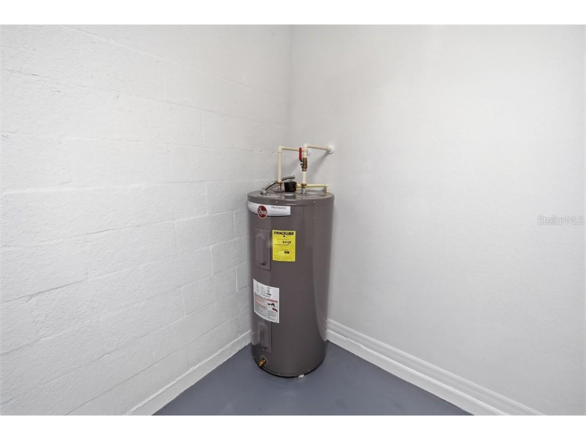 4035 11th Street E Bradenton FL 34208 TB8442537 image40