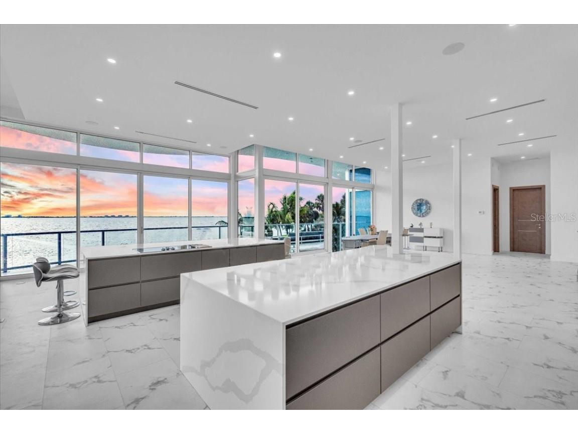 4035 Bay Shore Road Sarasota FL 34234 - SARASOTA BAY A4667415 image24