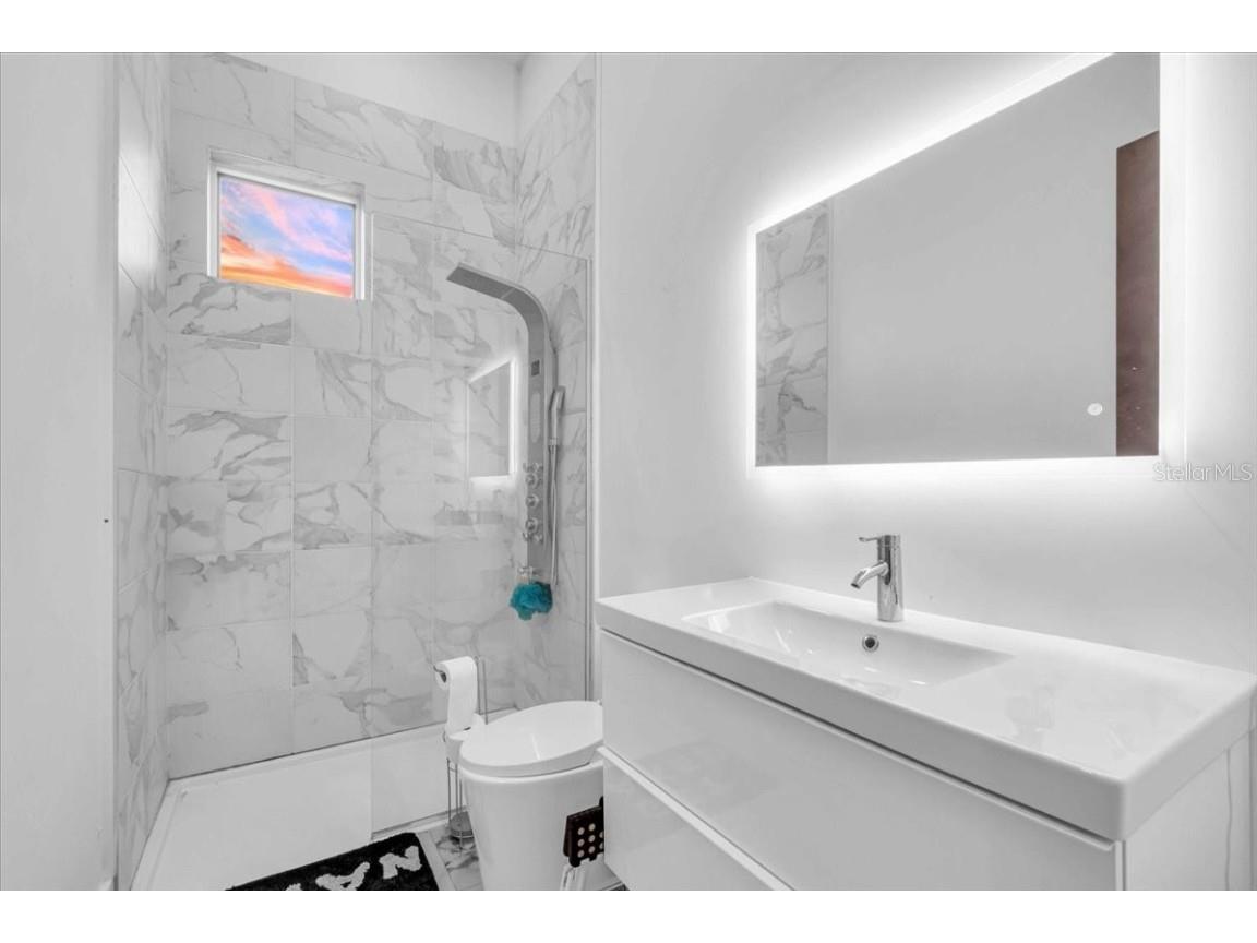 4035 Bay Shore Road Sarasota FL 34234 - SARASOTA BAY A4667415 image28