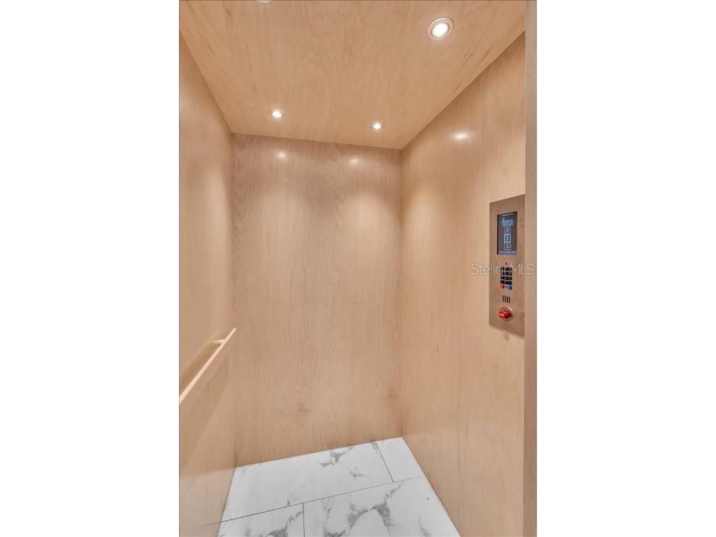 4035 Bay Shore Road Sarasota FL 34234 - SARASOTA BAY A4667415 image32