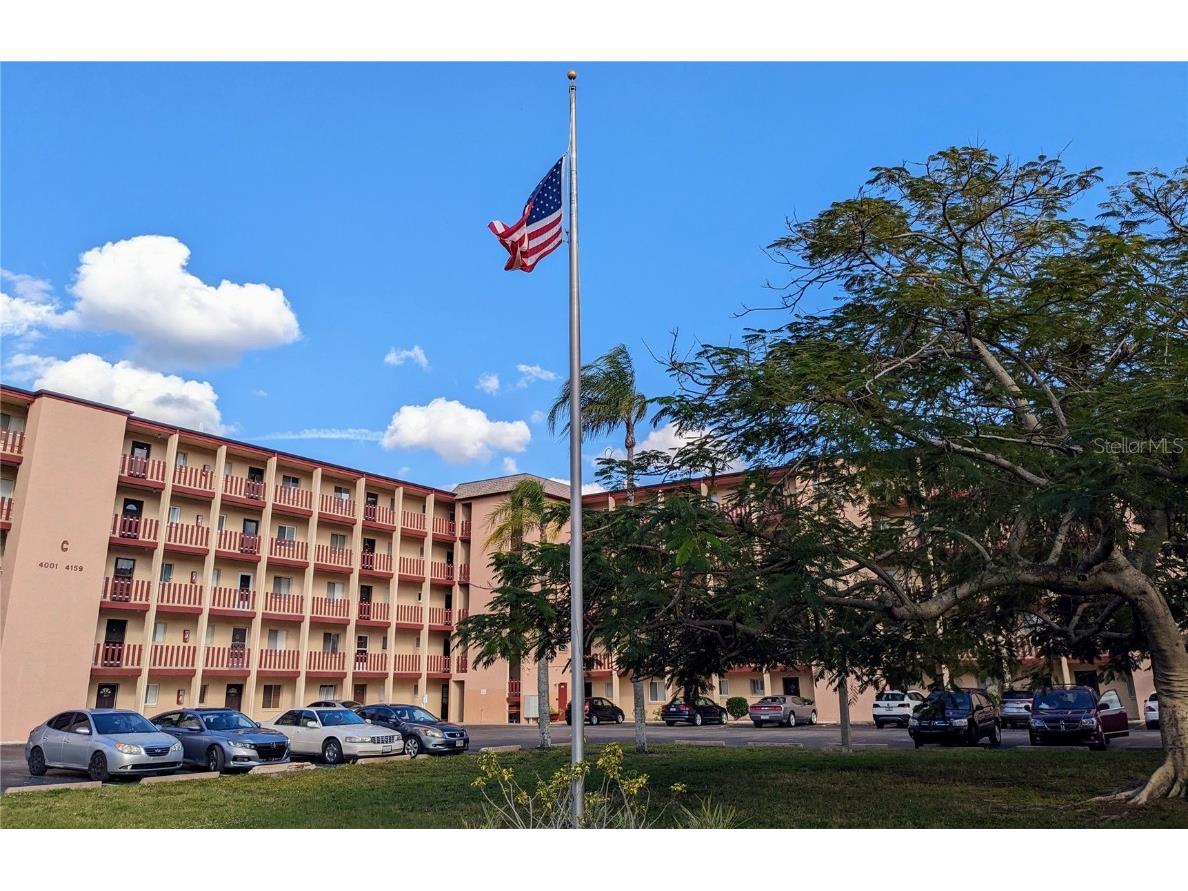 4035 Lake Bayshore Drive #C-202 Bradenton FL 34205 A4606911 image1