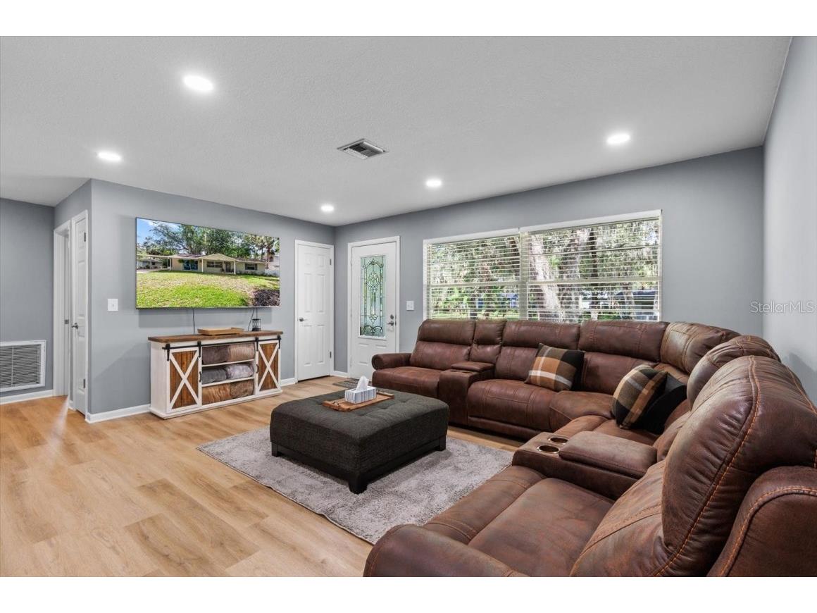 4035 N Woodland Point Crystal River FL 34428 TB8400477 image2